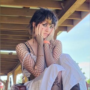 Meet your Posher, Story